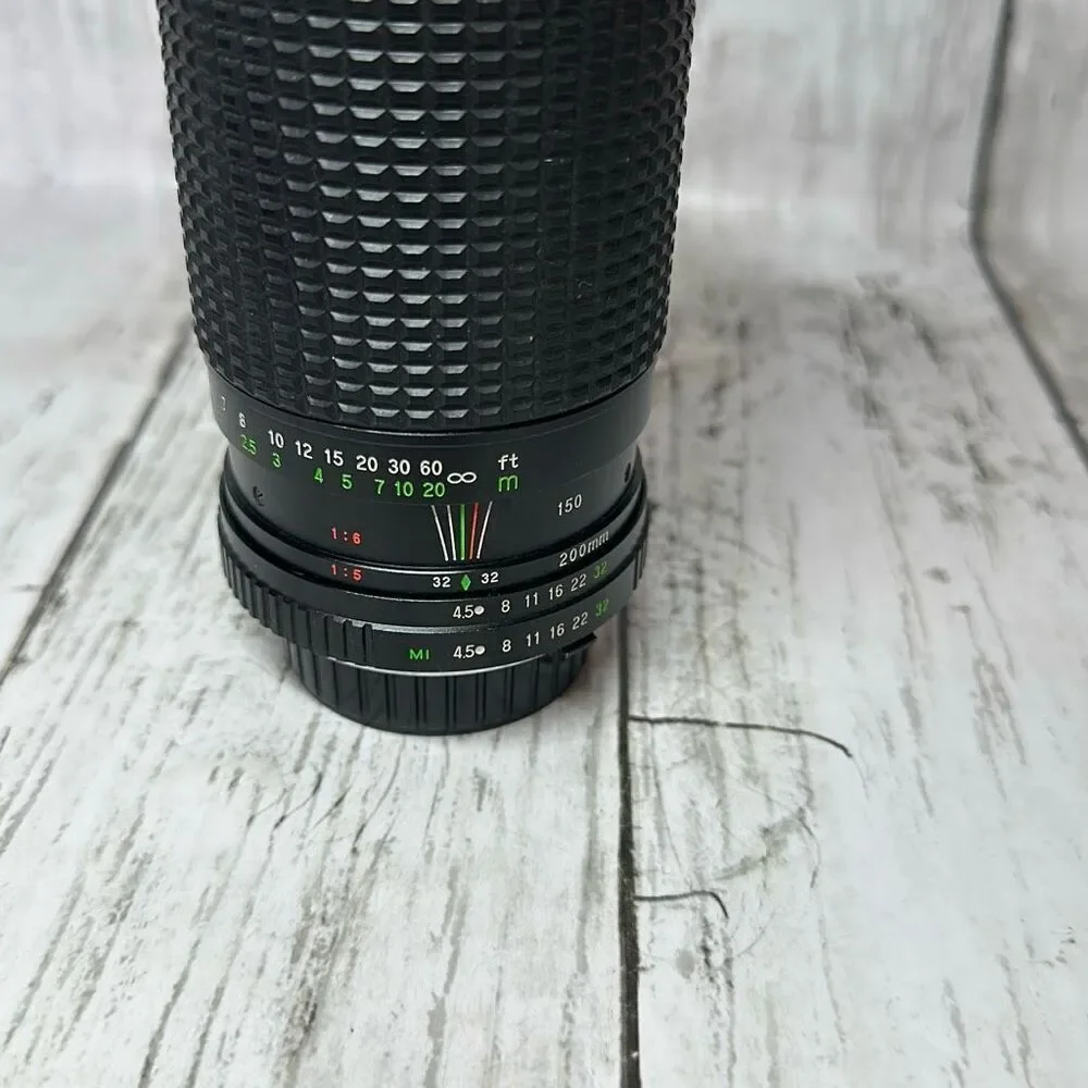 Toyo Optics Auto Macro Zoom‎ Lens 1:45 75-200mm No. K8645883
